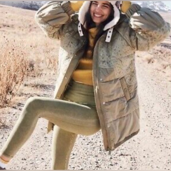 #111. NWT Free People Heading for the Hills Embroidered Puffer Jacket in Olive - Picture 6 of 7